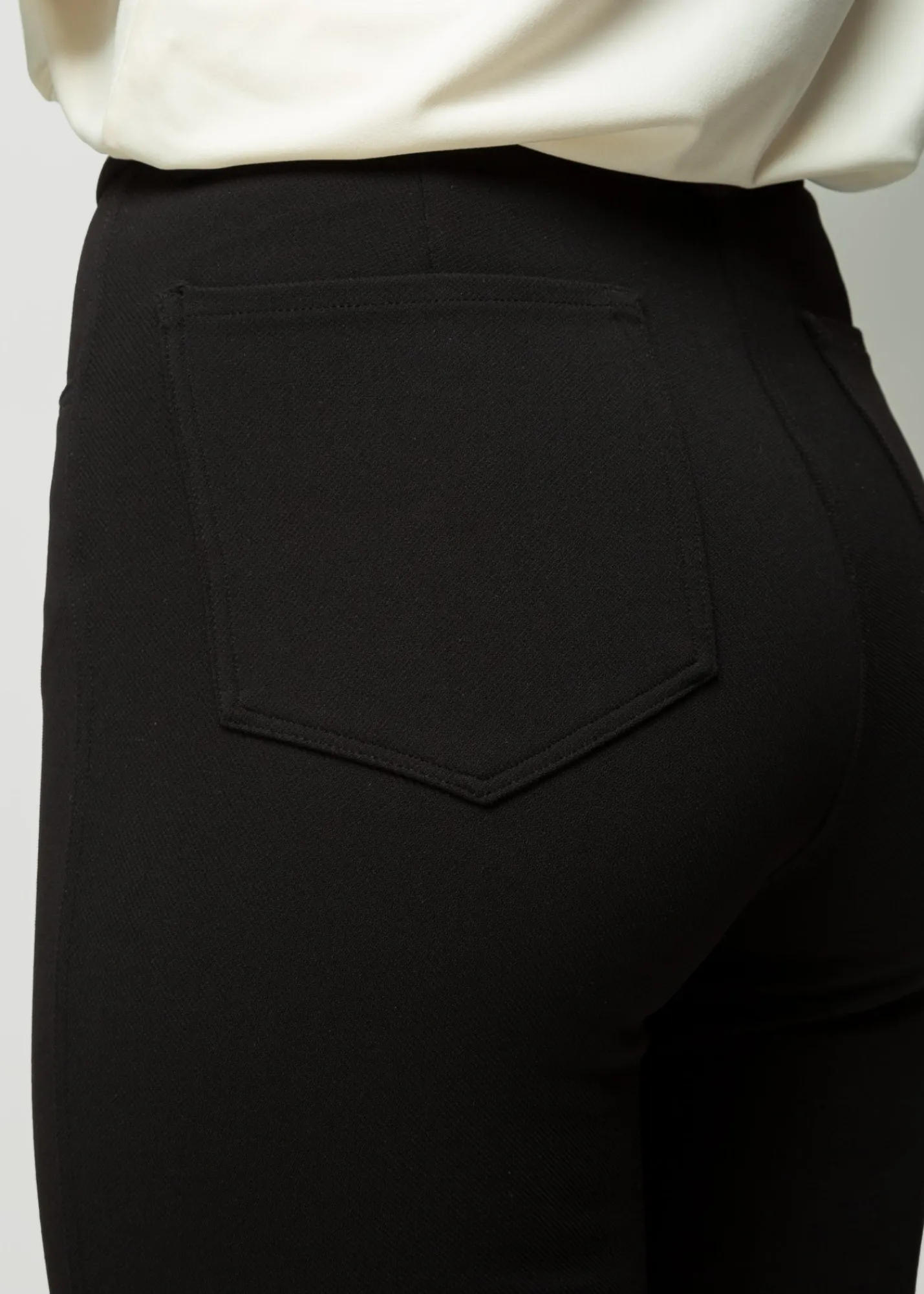 Stretch Flaired<Vanilia Online