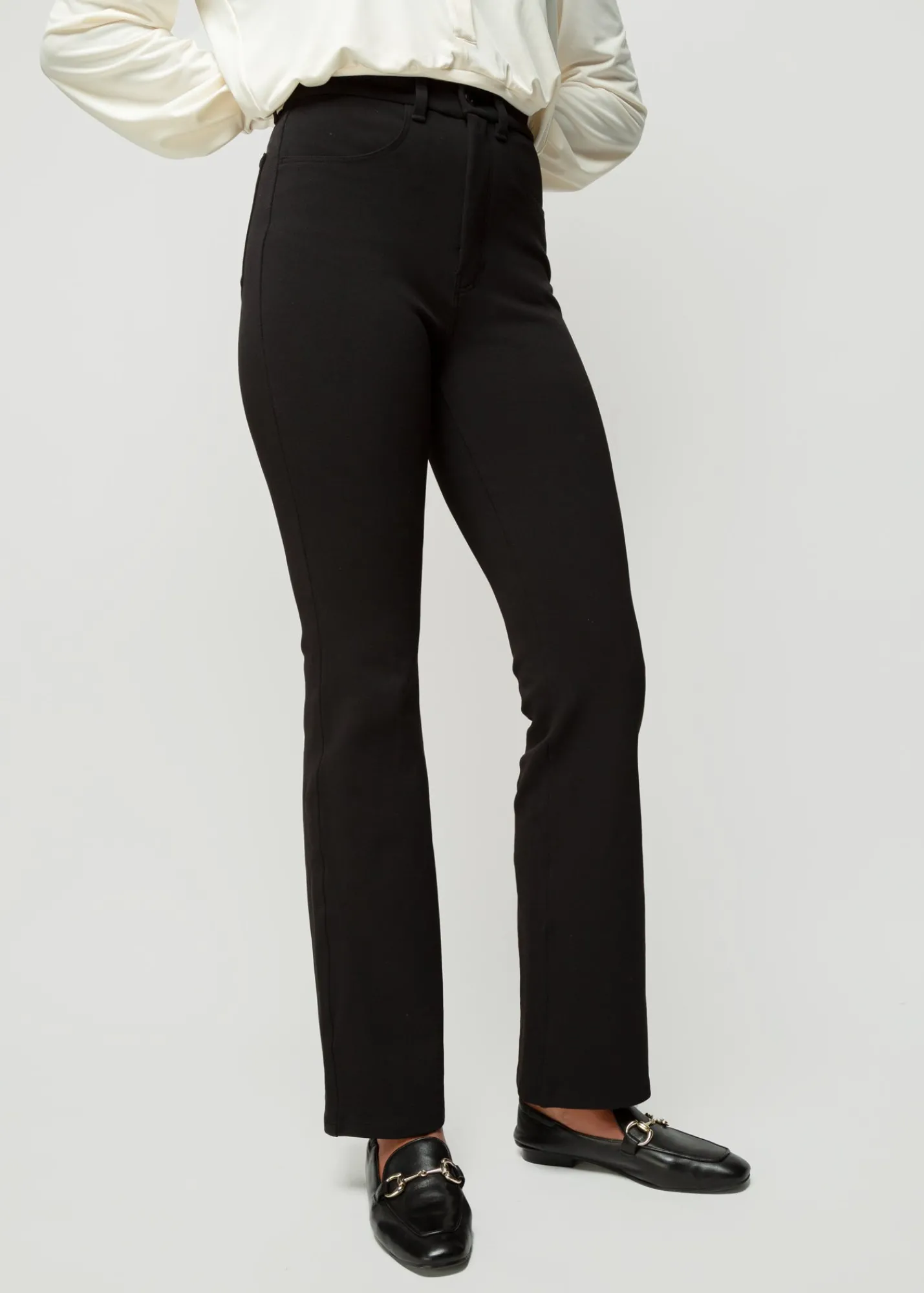 Stretch Flaired<Vanilia Online