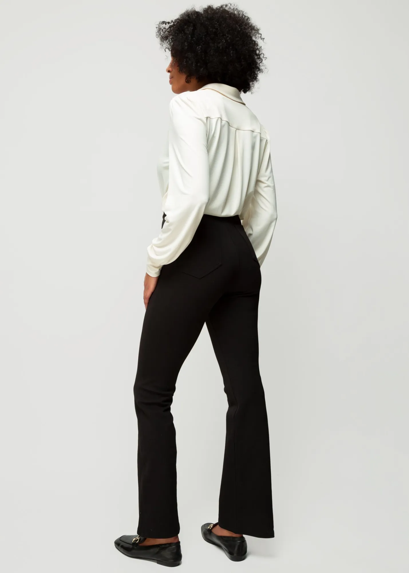 Stretch Flaired<Vanilia Online